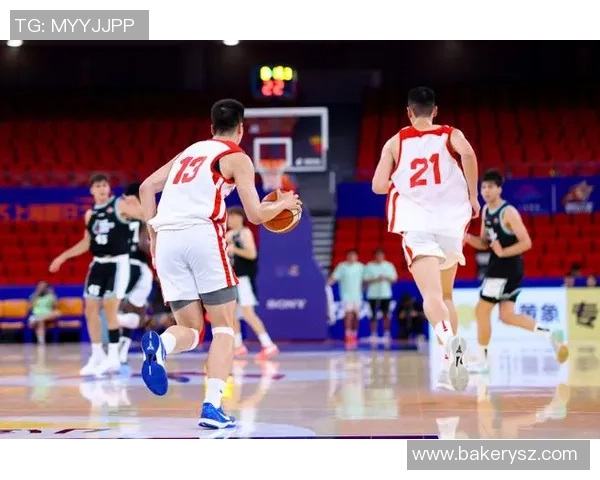 上海篮球队实力之争引发热议球迷观点碰撞成焦点