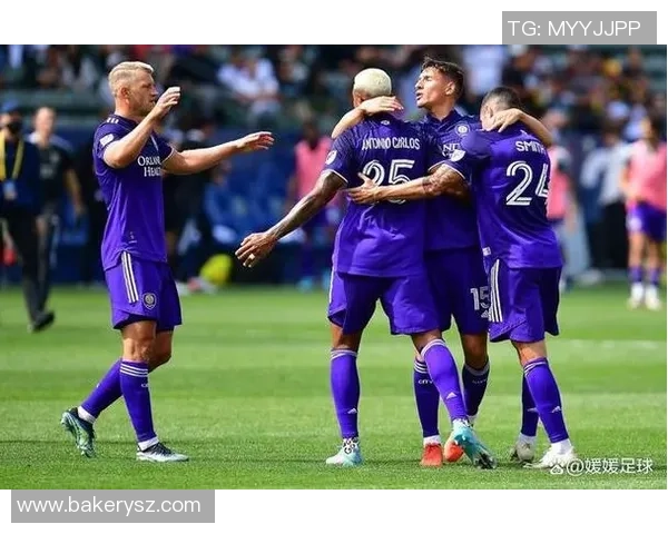 休斯顿迪纳摩与洛杉矶FC激战正酣比分揭晓精彩瞬间回顾 休斯顿迪纳摩与洛杉矶FC激战正酣比分揭晓精彩瞬间回顾